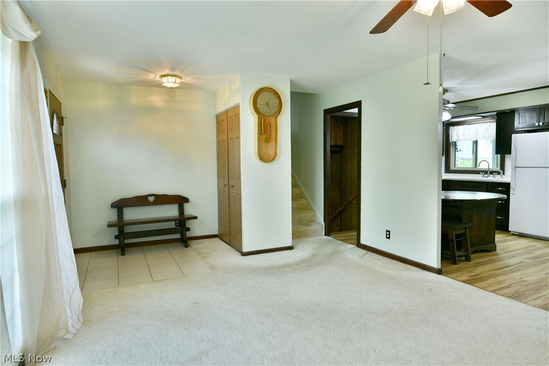 566 Greenleaf Avenue NE Warren OH 44484