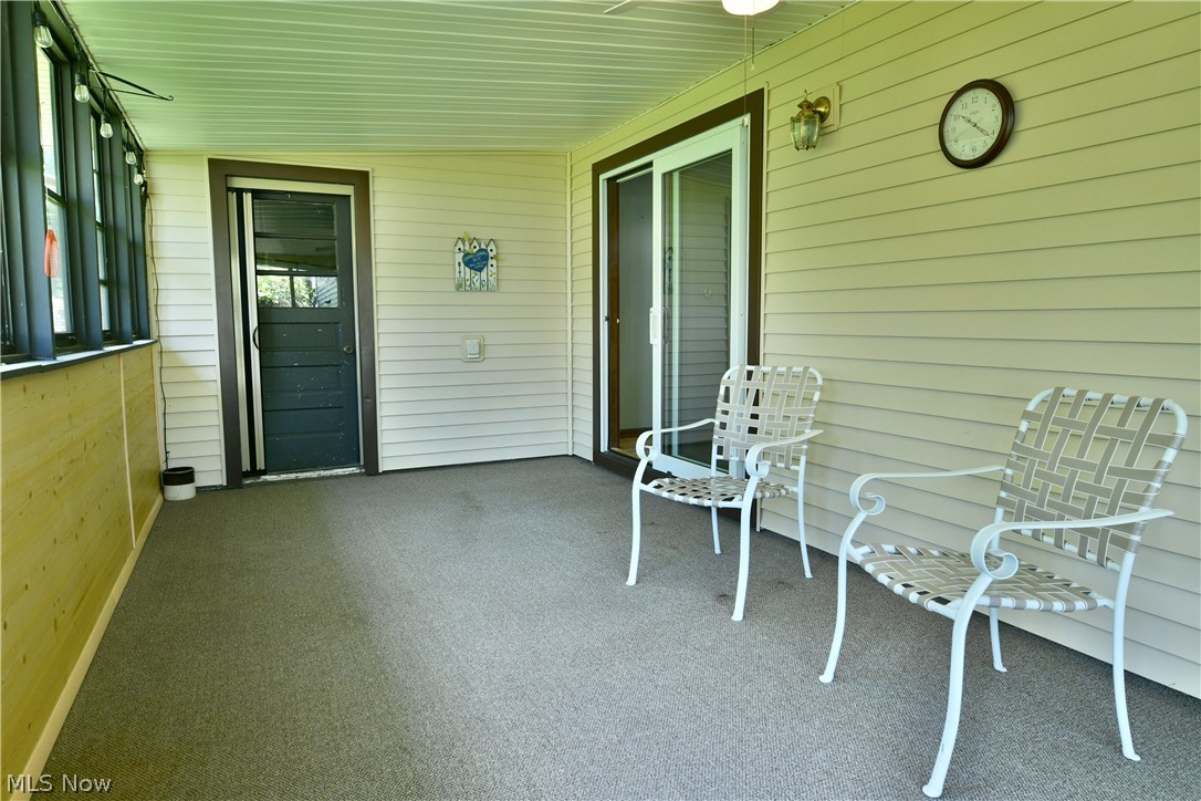 566 Greenleaf Avenue NE Warren OH 44484