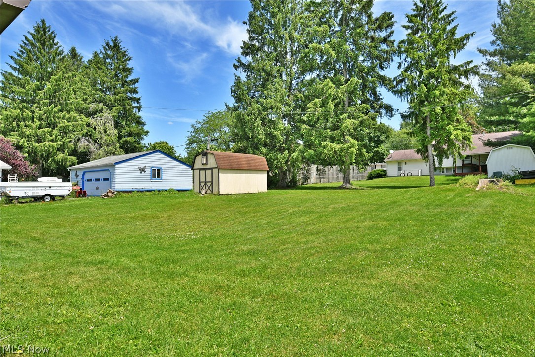 566 Greenleaf Avenue NE Warren OH 44484