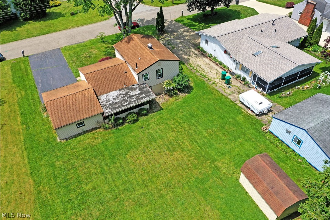 566 Greenleaf Avenue NE Warren OH 44484