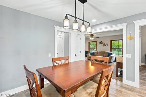 16623 Woodshire Drive Strongsville OH 44149