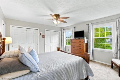 16623 Woodshire Drive Strongsville OH 44149