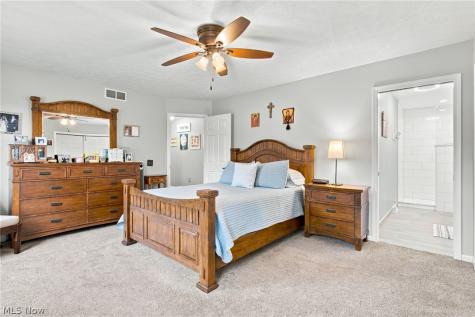 16623 Woodshire Drive Strongsville OH 44149
