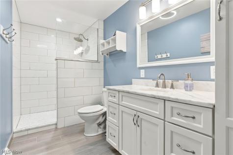 16623 Woodshire Drive Strongsville OH 44149
