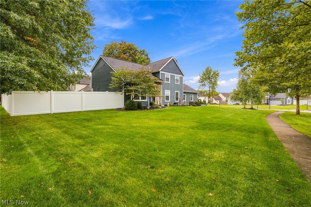 16623 Woodshire Drive Strongsville OH 44149