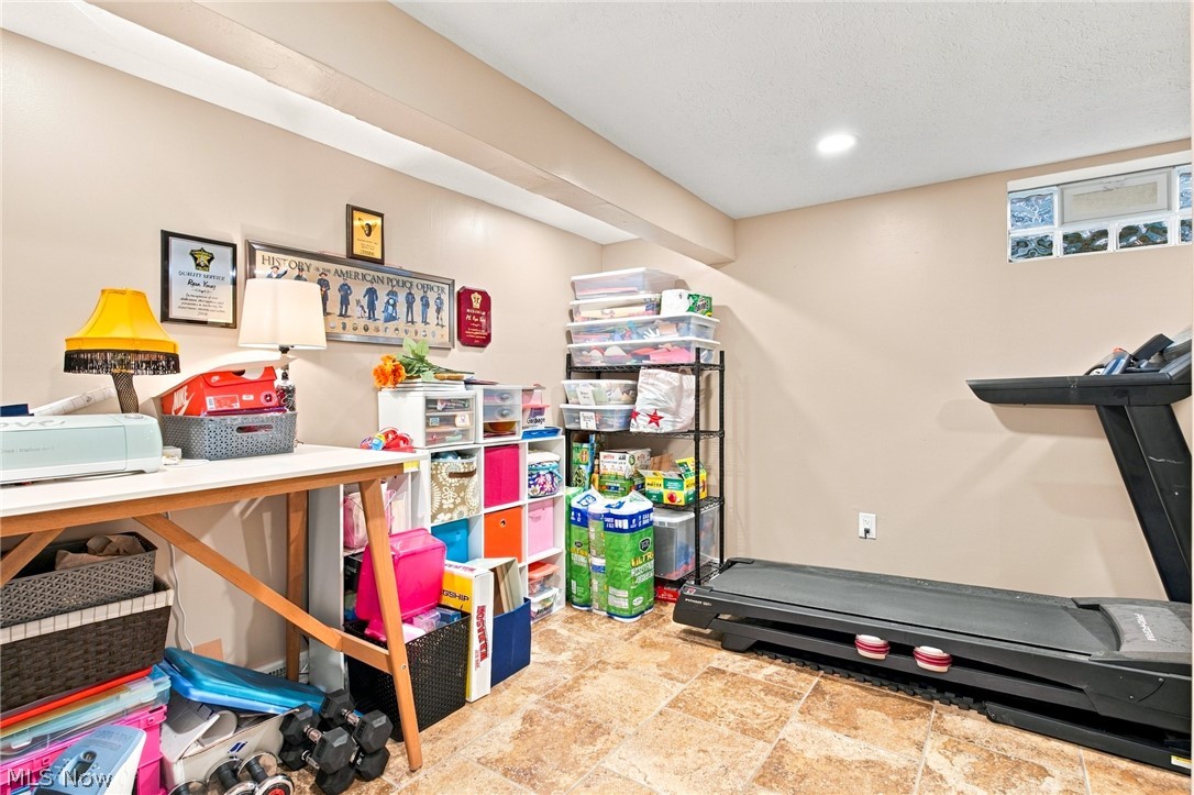 16623 Woodshire Drive Strongsville OH 44149