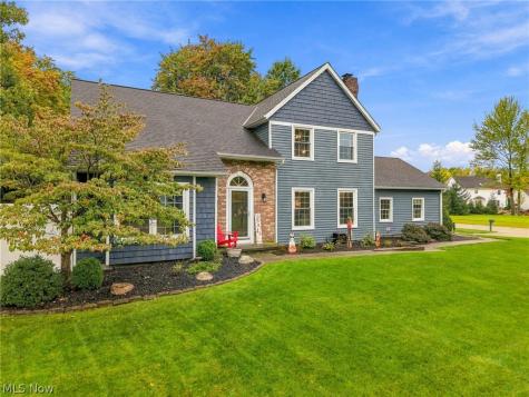 16623 Woodshire Drive Strongsville OH 44149