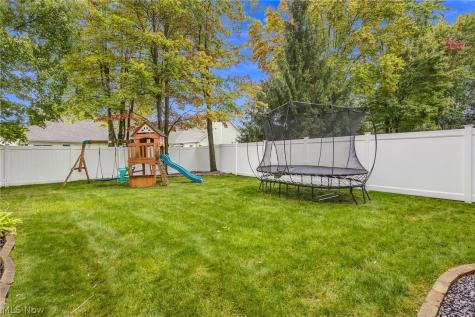 16623 Woodshire Drive Strongsville OH 44149