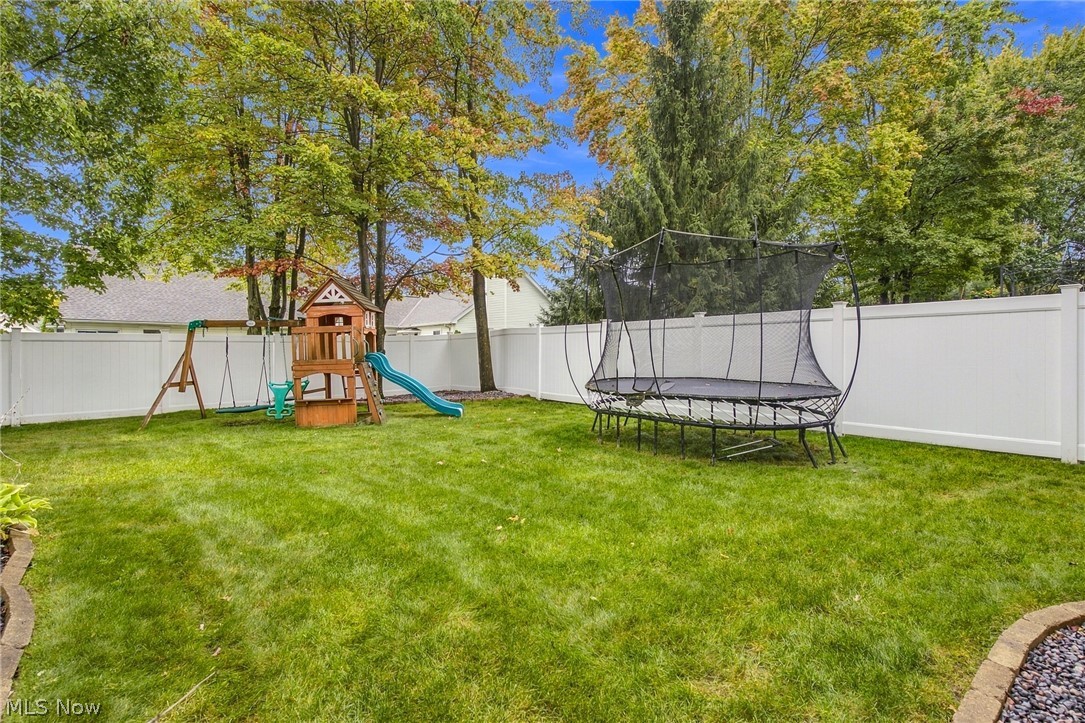 16623 Woodshire Drive Strongsville OH 44149