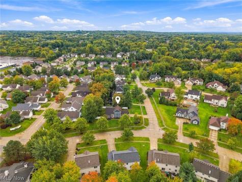 16623 Woodshire Drive Strongsville OH 44149