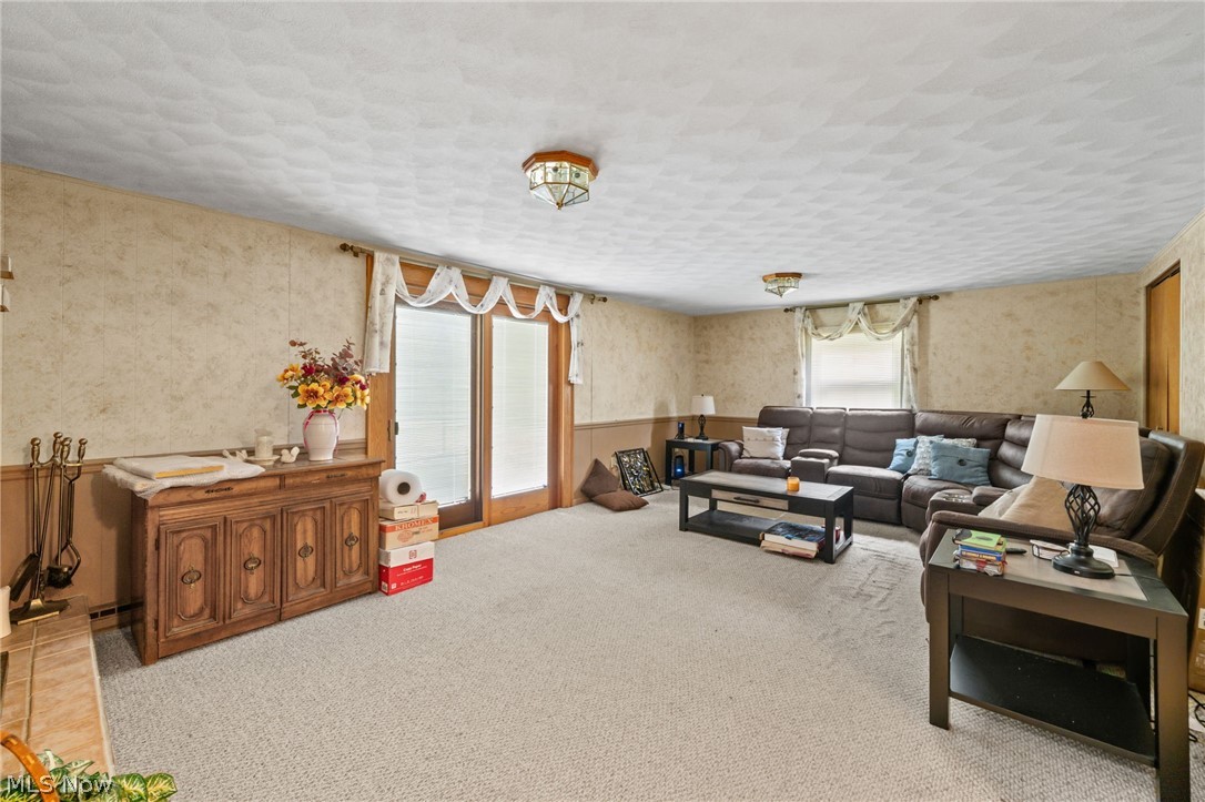 1590 Newcastle Circle Akron OH 44313