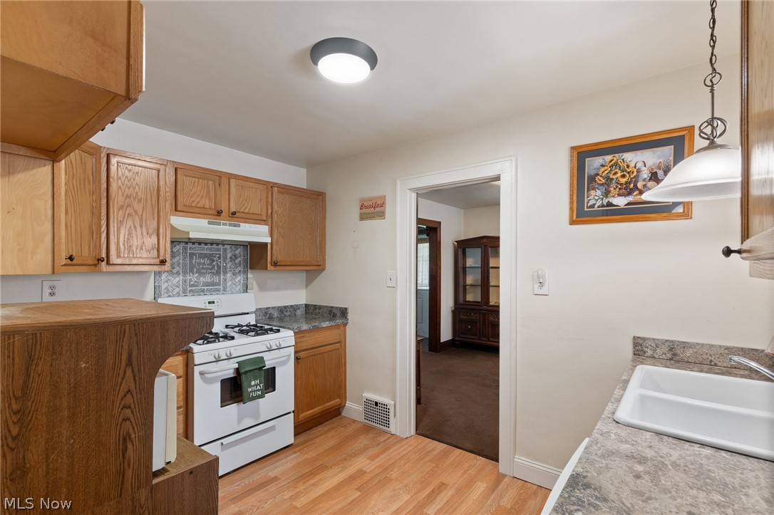 223 Hawk Avenue Akron OH 44312