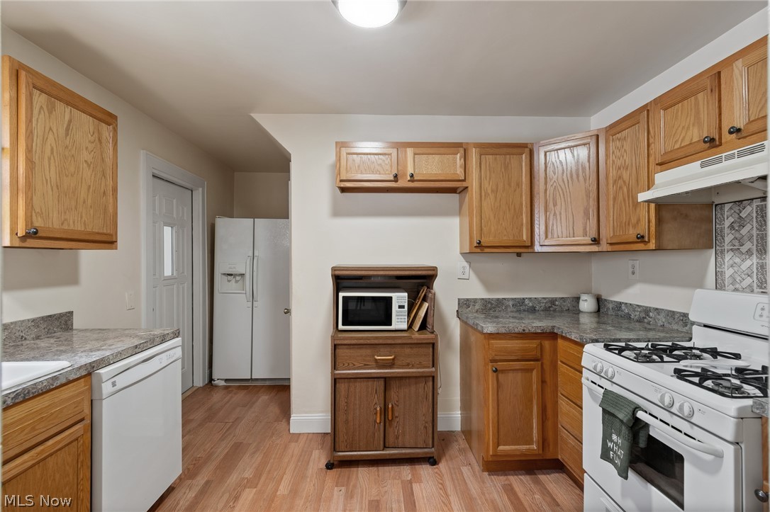 223 Hawk Avenue Akron OH 44312
