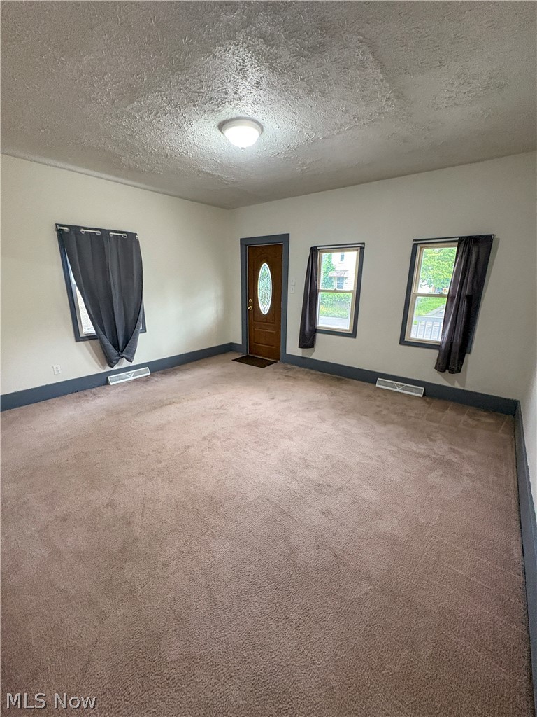 1019 Commerce Street Wellsville OH 43968