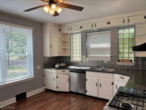 14 11th Street SW Massillon OH 44647