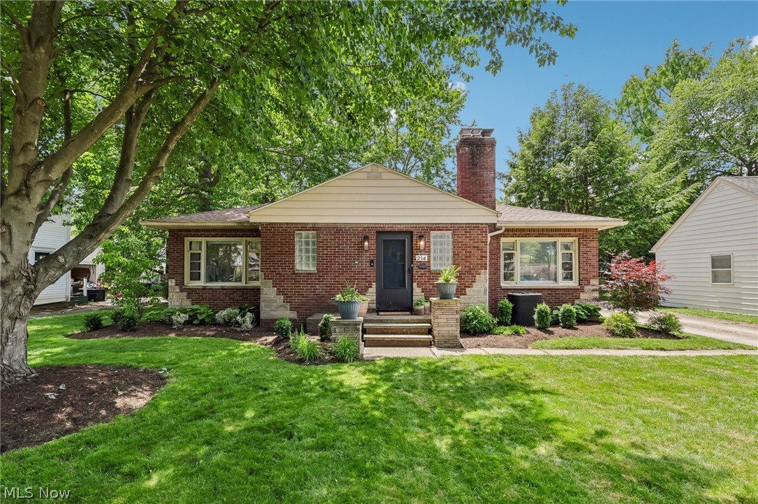 214 Kenwick Drive Akron OH 44313
