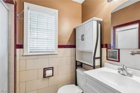 214 Kenwick Drive Akron OH 44313