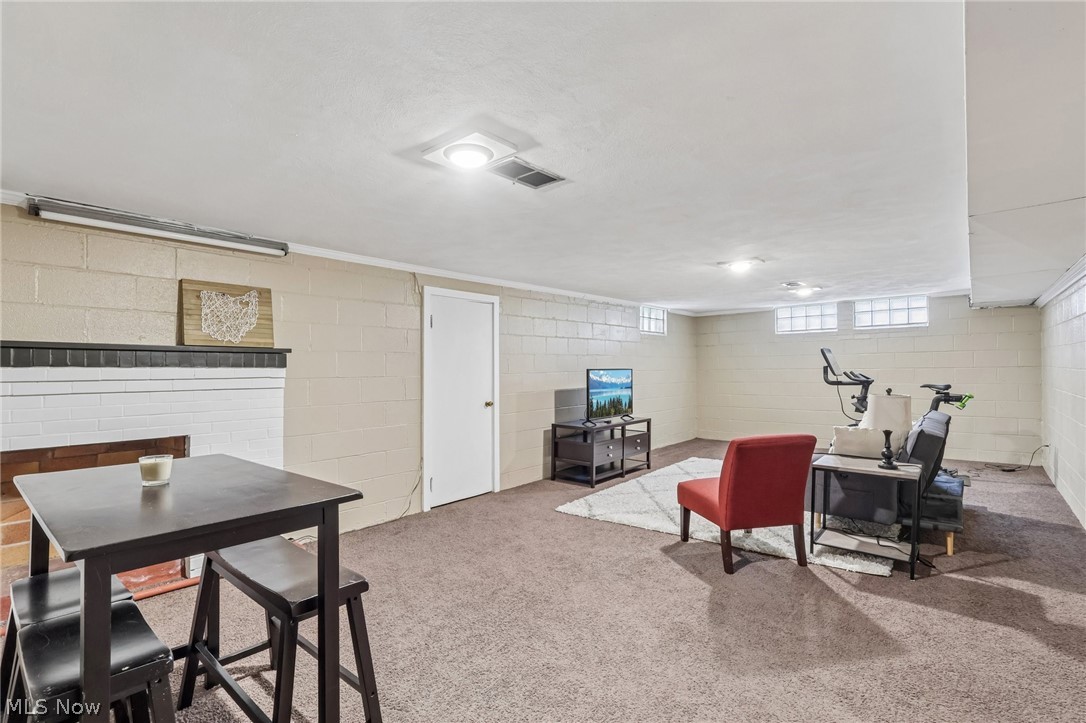 214 Kenwick Drive Akron OH 44313