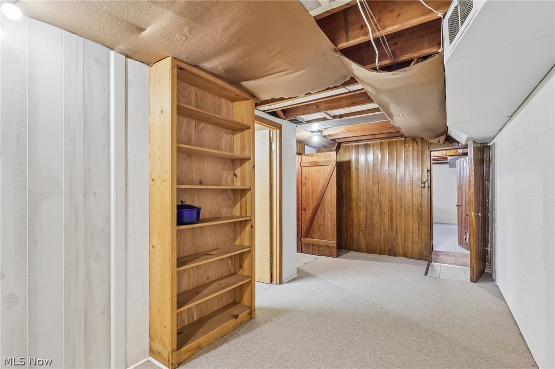 214 Kenwick Drive Akron OH 44313