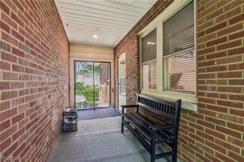 214 Kenwick Drive Akron OH 44313