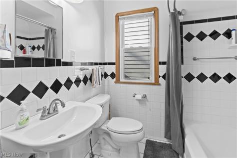6394 Westminster Drive Parma OH 44129