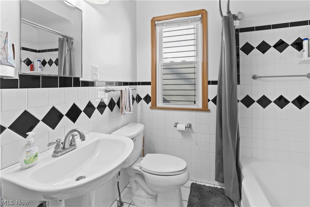 6394 Westminster Drive Parma OH 44129