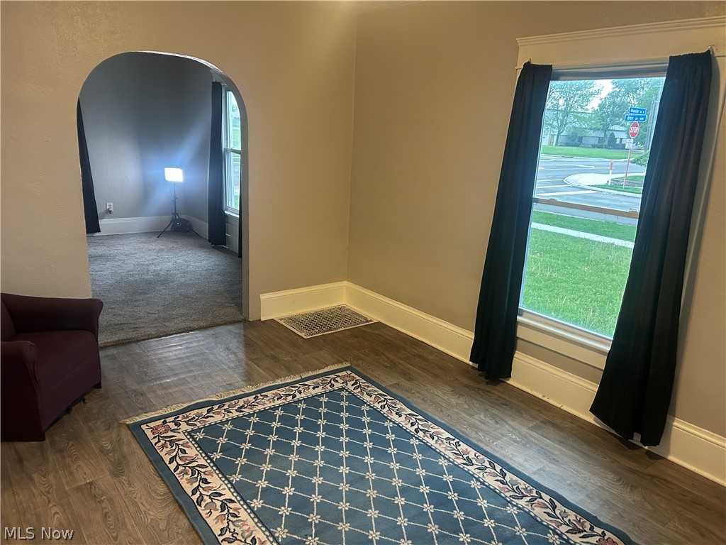 679 Wooster Road W Barberton OH 44203