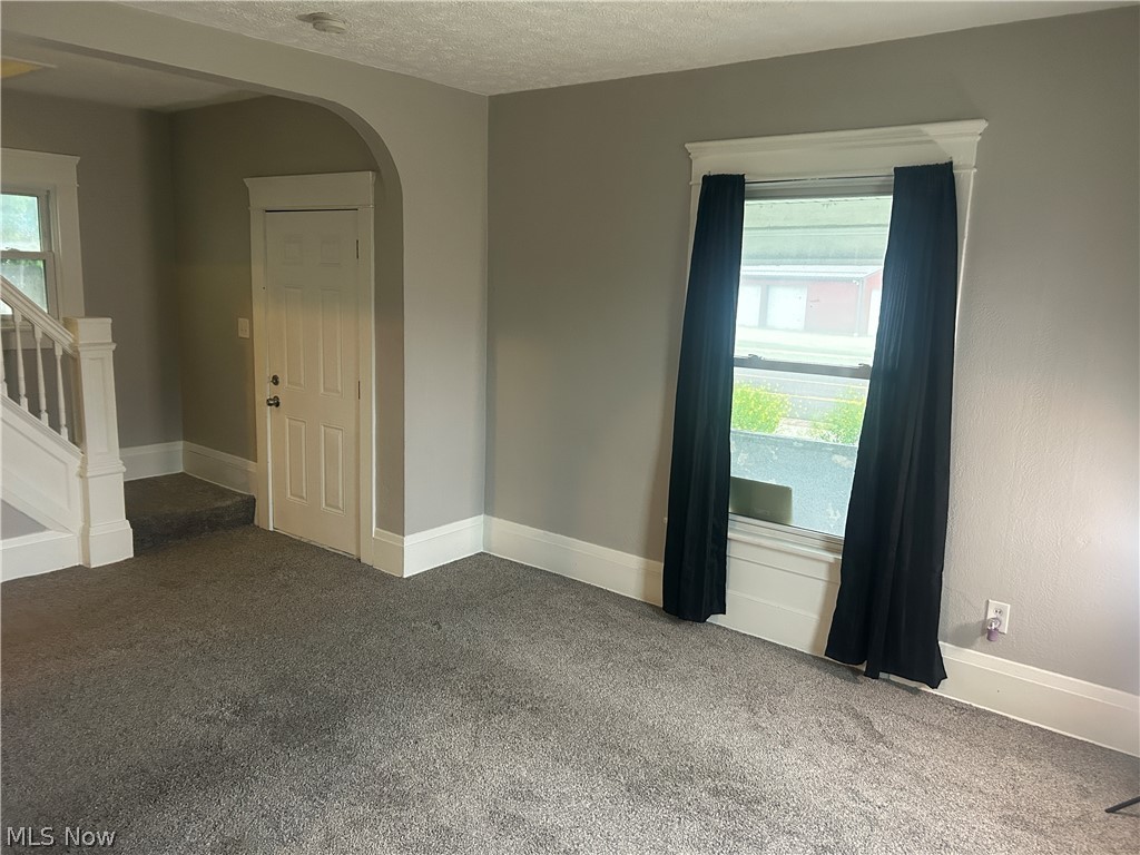 679 Wooster Road W Barberton OH 44203