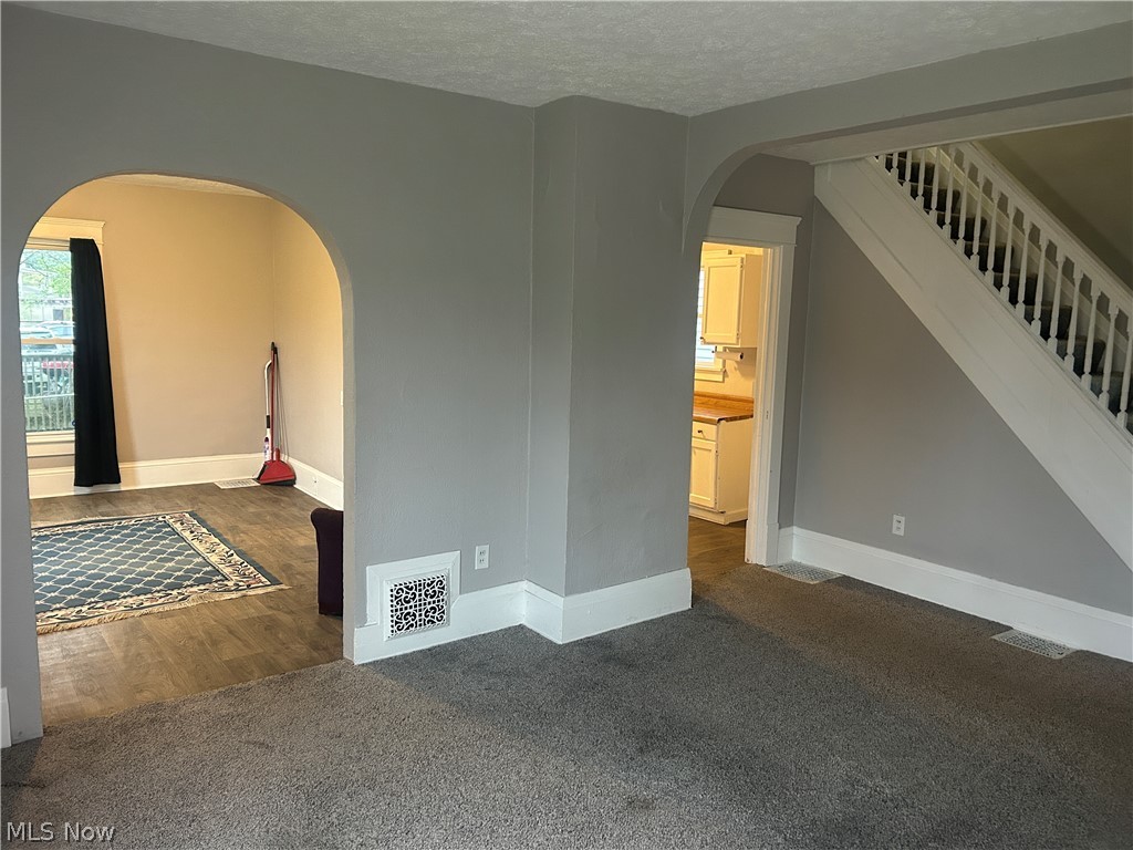 679 Wooster Road W Barberton OH 44203