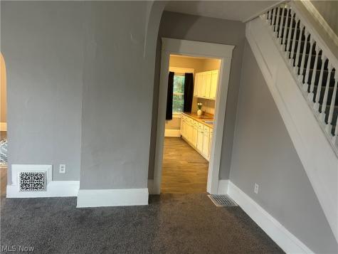 679 Wooster Road W Barberton OH 44203