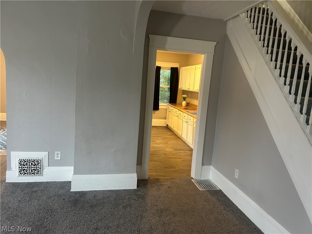 679 Wooster Road W Barberton OH 44203