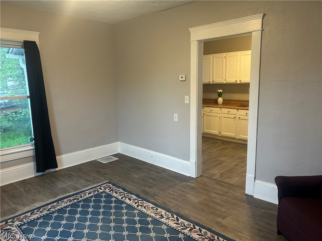 679 Wooster Road W Barberton OH 44203