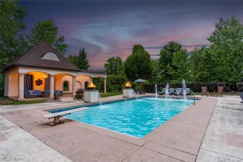 8633 Fulton Drive NW Massillon OH 44646