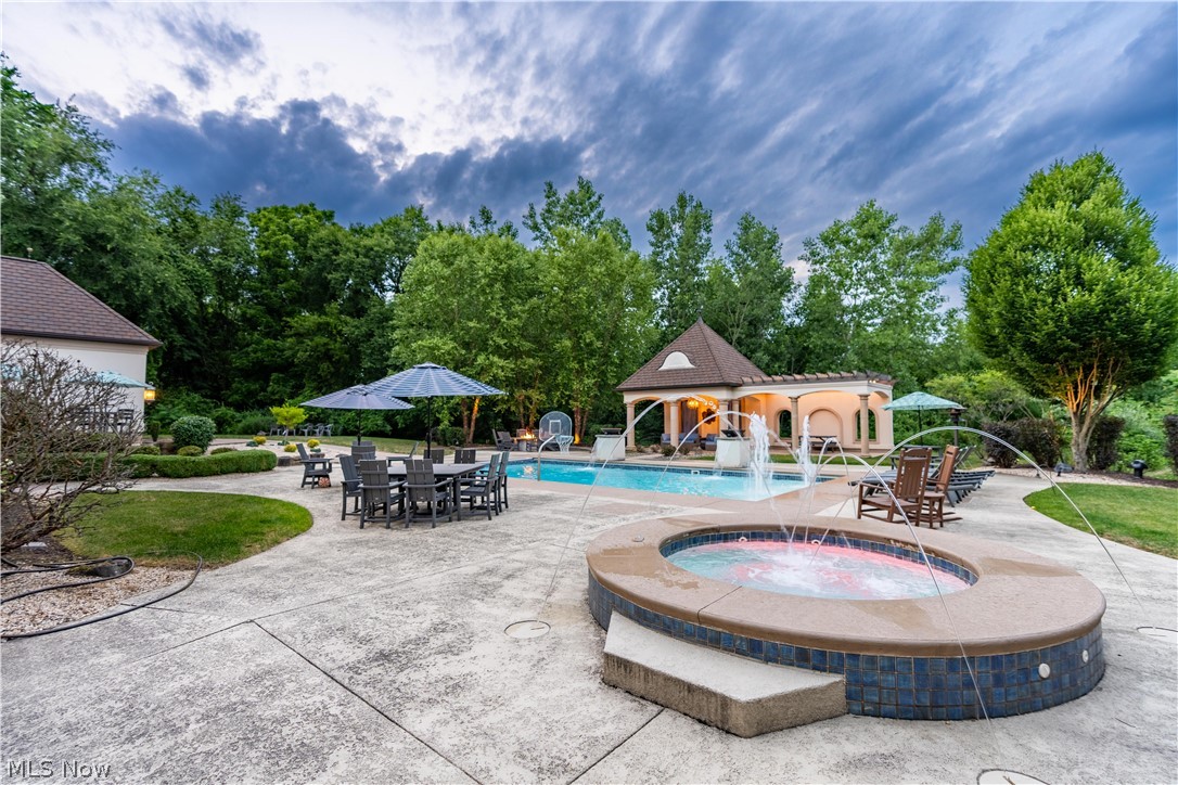 8633 Fulton Drive NW Massillon OH 44646