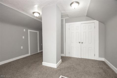 13814 Durkee Avenue Cleveland OH 44105