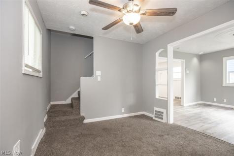 13814 Durkee Avenue Cleveland OH 44105