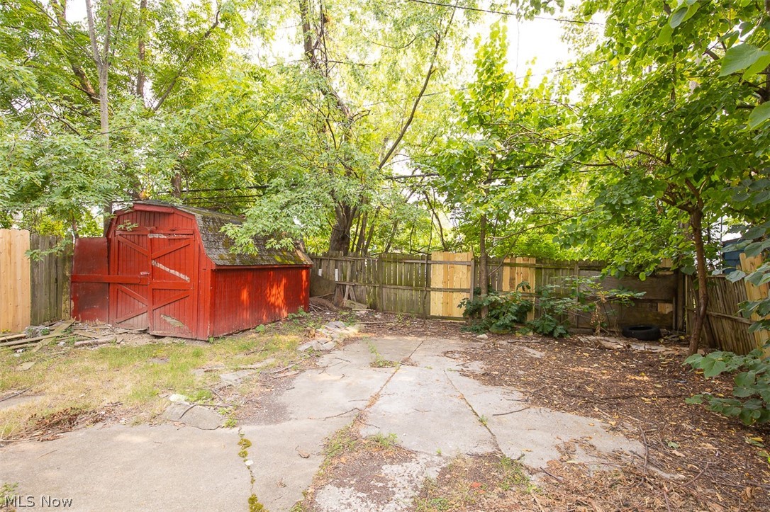 13814 Durkee Avenue Cleveland OH 44105