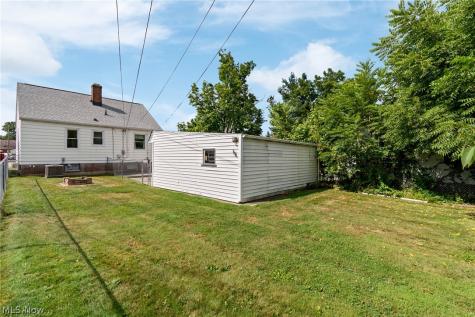8202 Dorothy Avenue Parma OH 44129