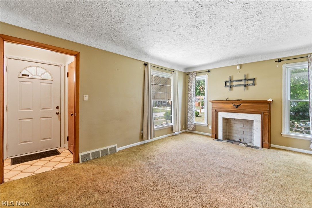 8202 Dorothy Avenue Parma OH 44129