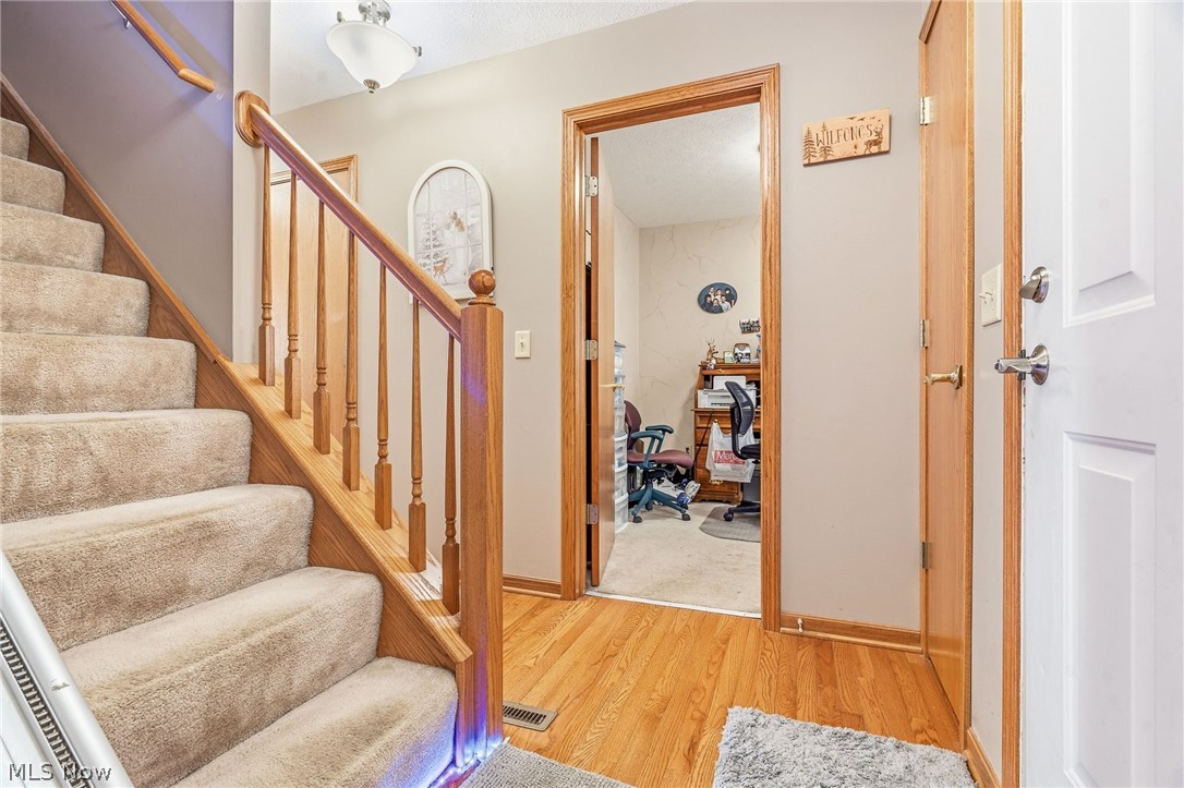 803 Collins Pond Drive Ravenna OH 44266
