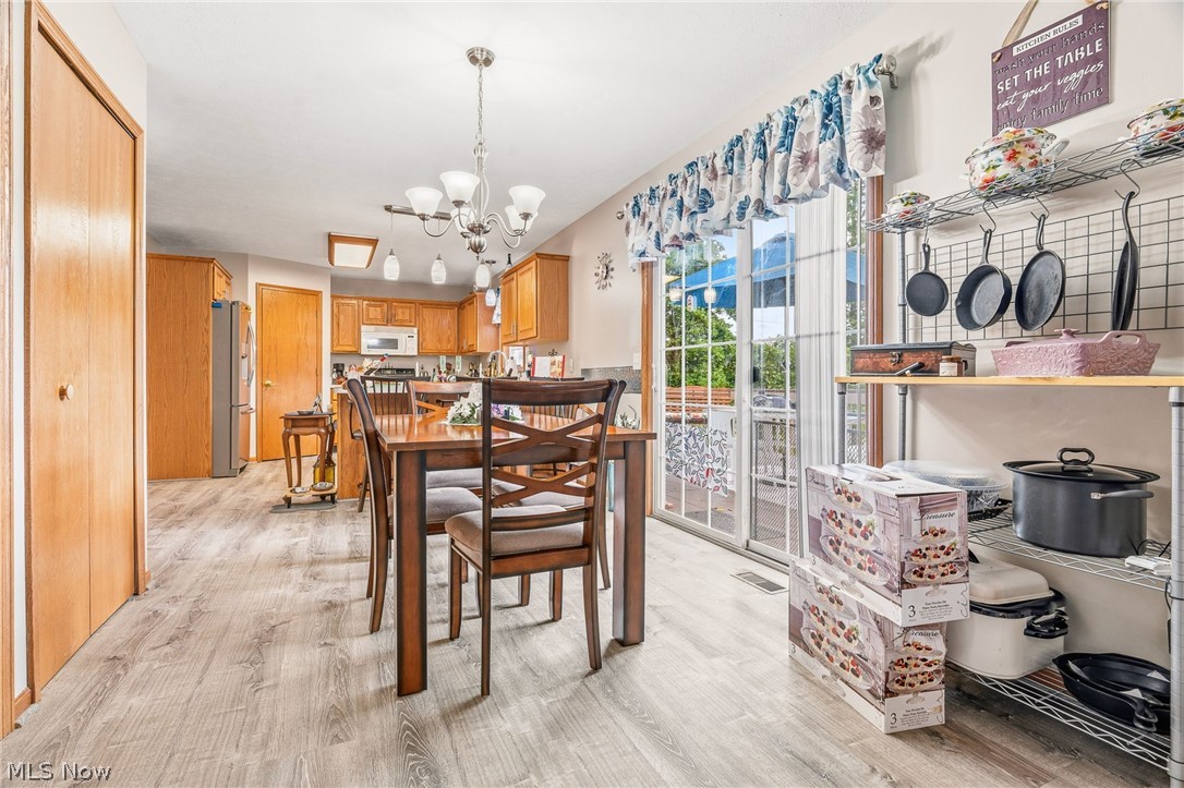 803 Collins Pond Drive Ravenna OH 44266