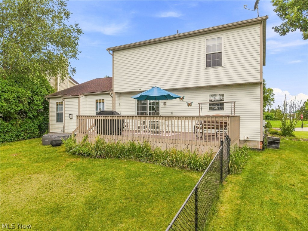 803 Collins Pond Drive Ravenna OH 44266