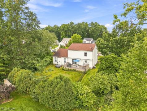 803 Collins Pond Drive Ravenna OH 44266