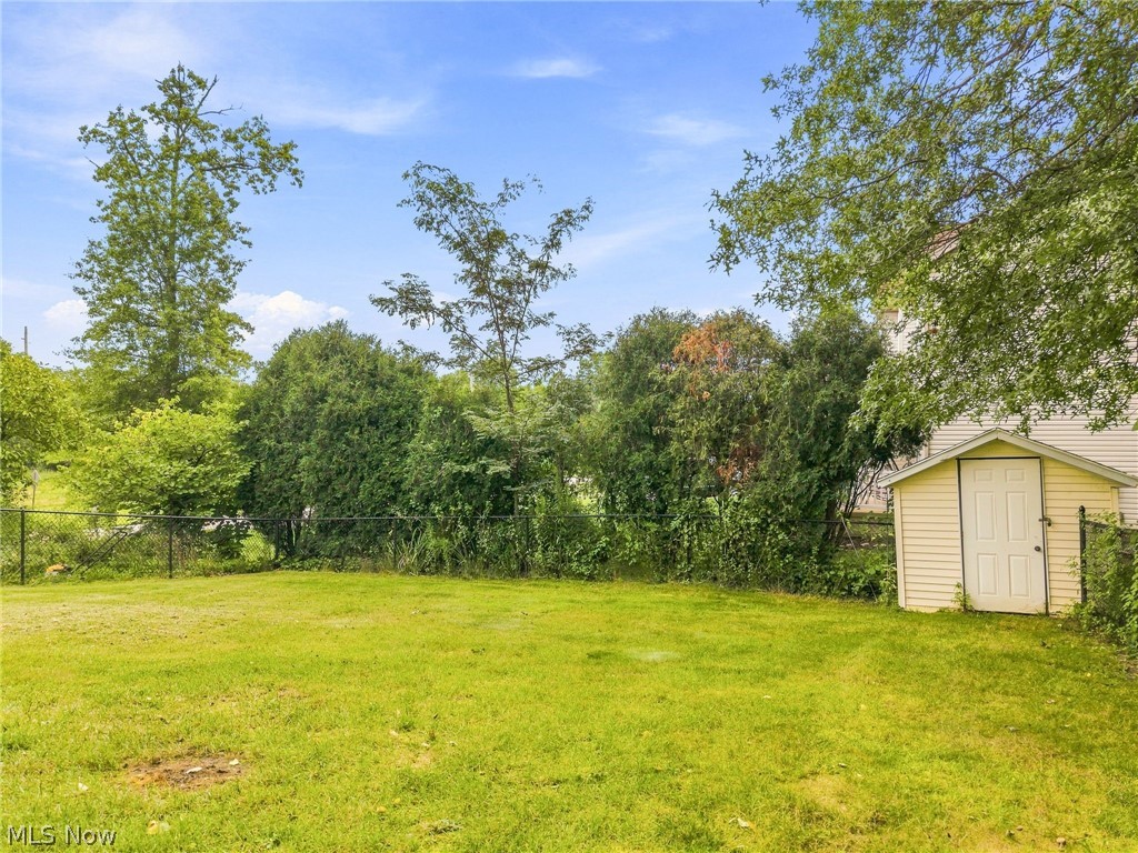 803 Collins Pond Drive Ravenna OH 44266
