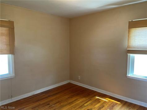 1919 Tonawanda Avenue Akron OH 44305