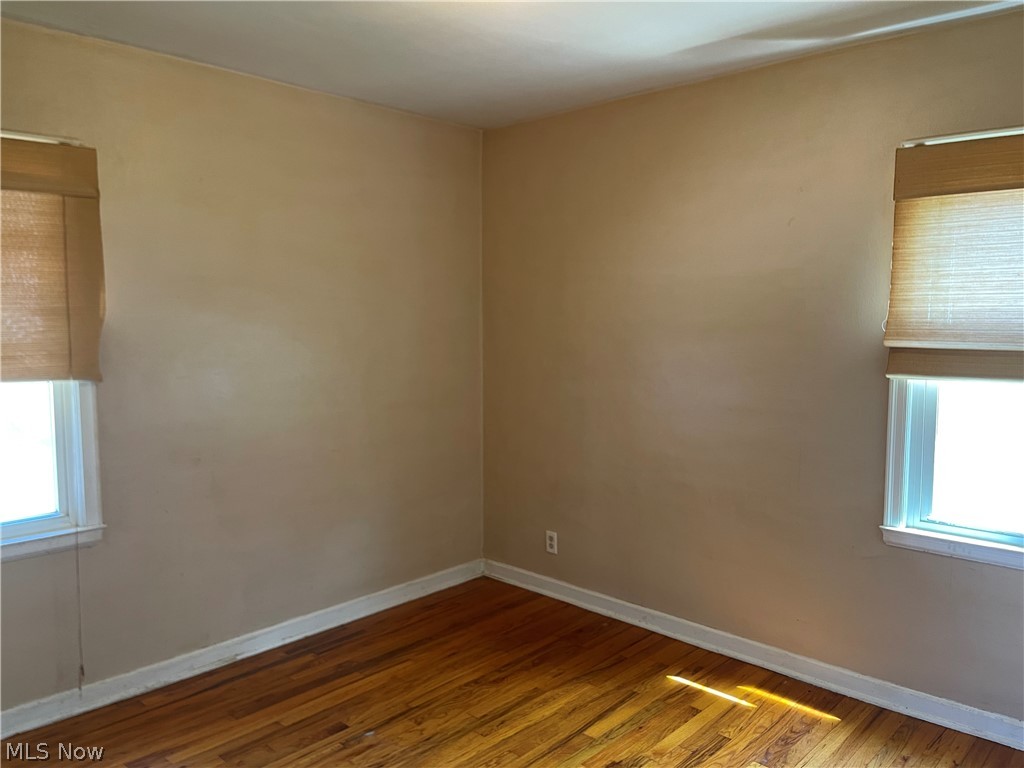 1919 Tonawanda Avenue Akron OH 44305