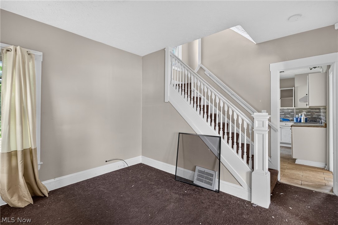 893 E 75th Street Cleveland OH 44103