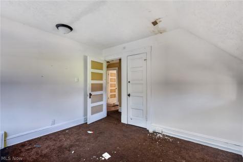 893 E 75th Street Cleveland OH 44103