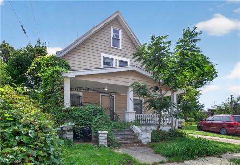 893 E 75th Street Cleveland OH 44103