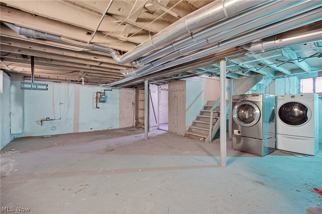 893 E 75th Street Cleveland OH 44103